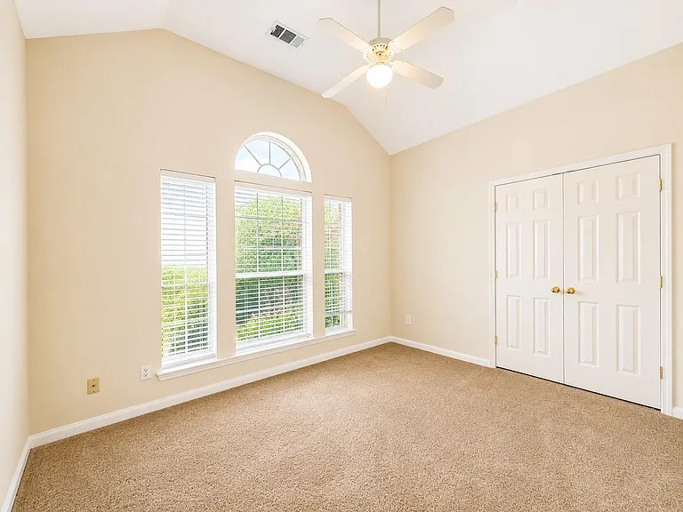 6858 Stillwater Dr — Photo 12
