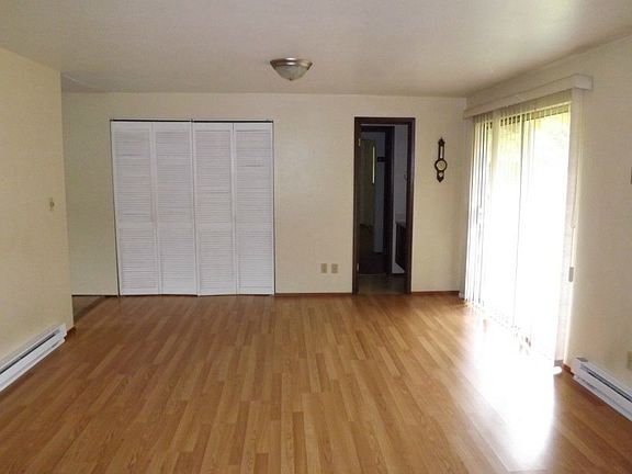3rd image of 9111 Fawnlily Cir W