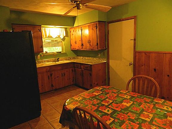3rd image of 1234 Hillside Dr