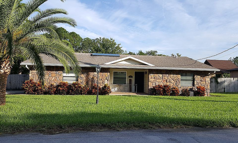 1st image of 174 Wall Ave