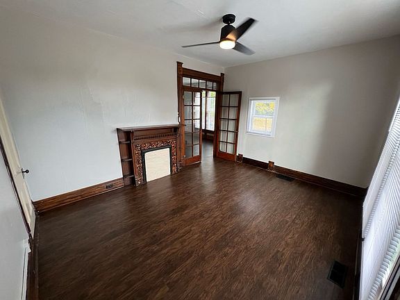 3rd image of 700 W Powers St #2