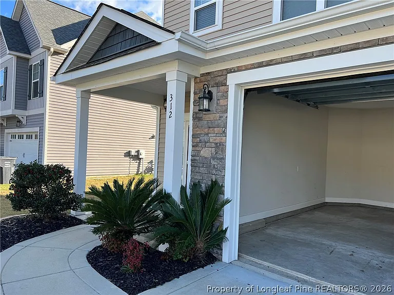 312 Derby Ln — Photo 19