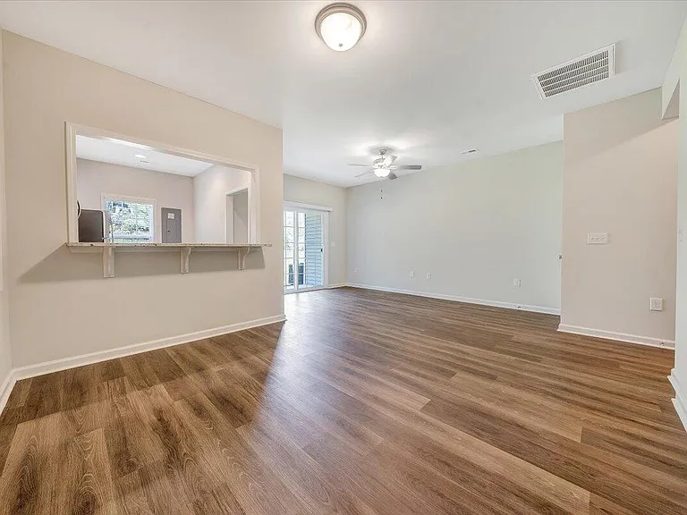 5388 Laurel Crest Ln — Photo 3