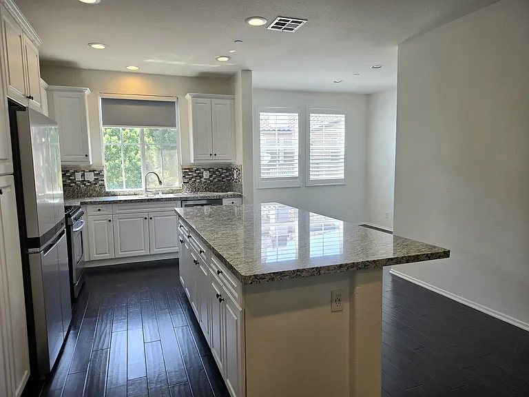 6372 Tivoli Ln — Photo 10