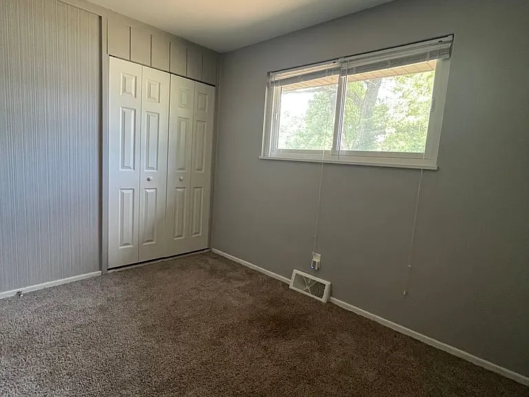 4200 Shirley Dr — Photo 11