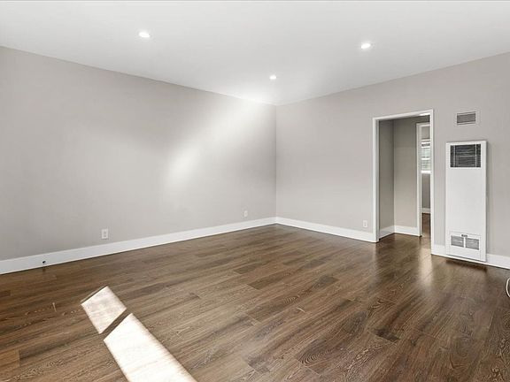 3rd image of 12017 Pacific Ave #7