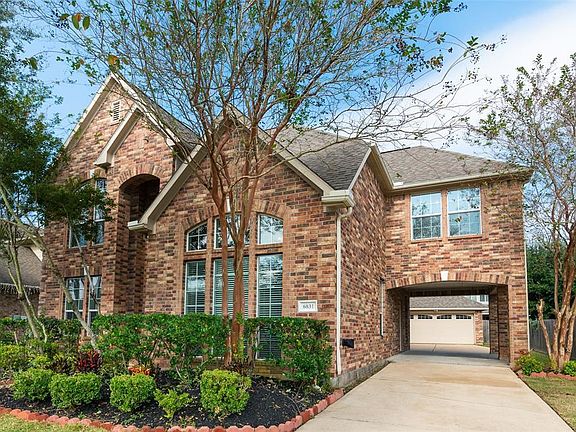 4th image of 6831 Emerson Ln