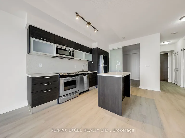 386 Yonge St #4904 — Photo 26