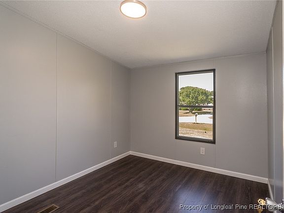 5th image of 190 Jordan Dr