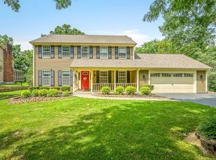 12352 N Ledges Dr, Roscoe, IL 61073