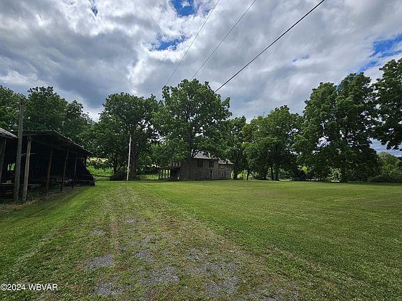5th image of 1560 Frederick Dr