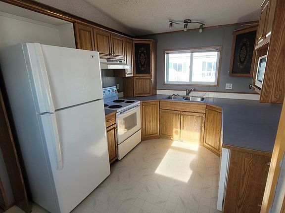 3rd image of 5235 41st St