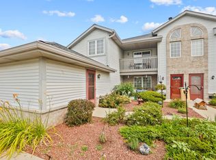 Sunset Meadows, Pewaukee, WI 53072