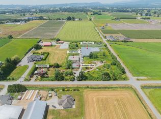 13925 McKechnie Rd, Pitt Meadows, BC V3Y1Z1