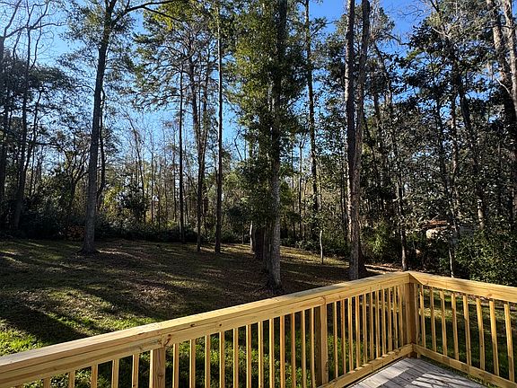 4th image of 4096 Deer Lane Dr