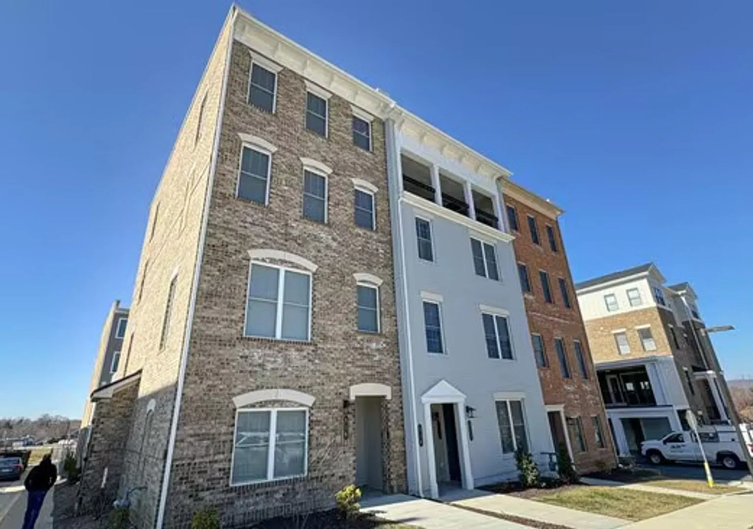 Must-See Townhouse Available for Lease in Blacksburg — Photo 1