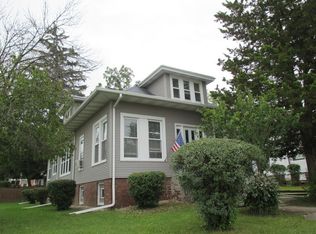 530 Fairbanks Ave, Joliet, IL 60432