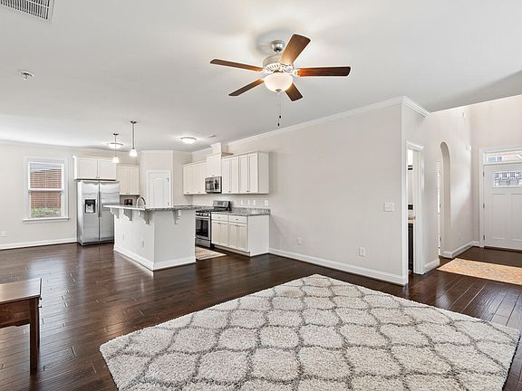 5th image of 904 Palm Ct