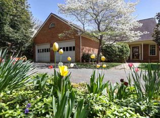1124 Dryden Ln, Charlottesville, VA 22903