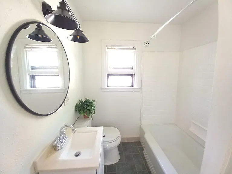 1431 S Manitou Ave — Photo 9