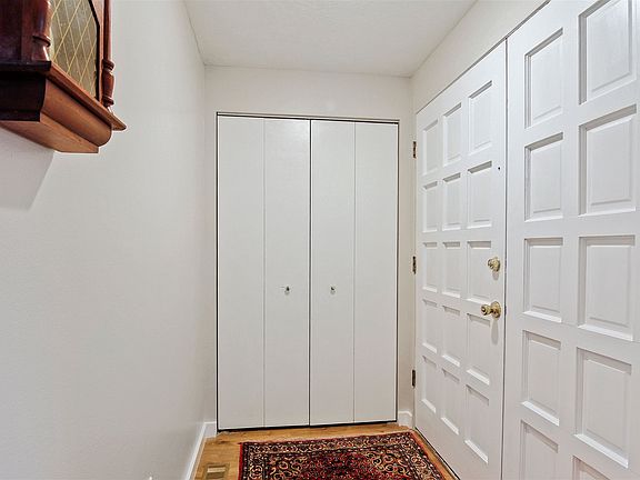 4th image of 1318 E 56th Ave #1318