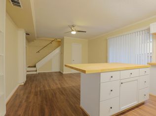 124 W Perry Ln, Savannah, GA 31401