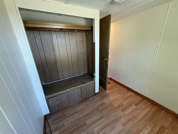 4th image of 13 Park Ln #1