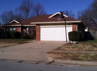 1201 W Maplewood St, Springfield, MO 65807