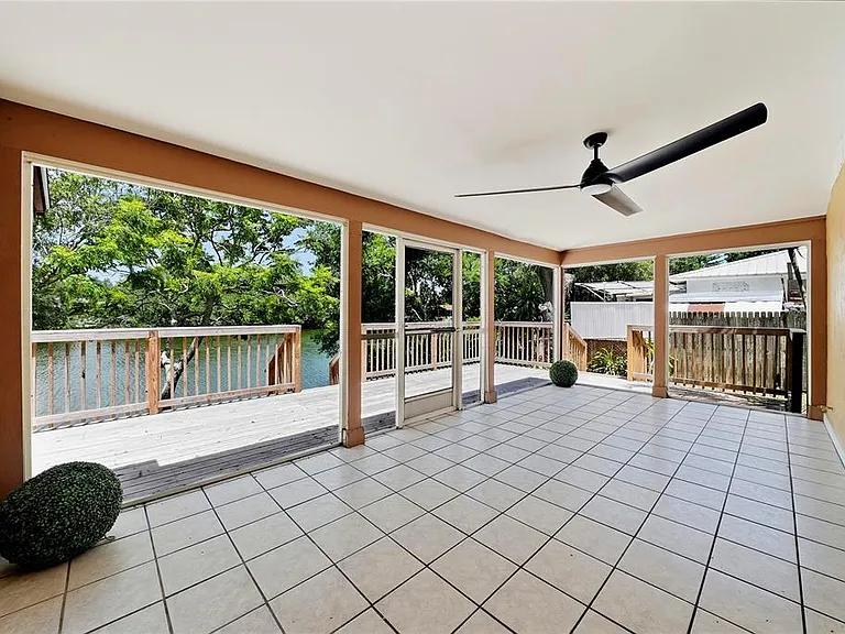 906 Carlton Rd — Photo 20