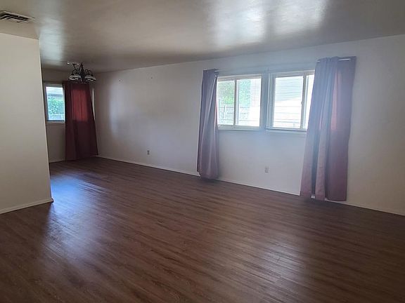 3rd image of 3095 Blackwood Dr