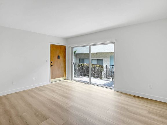 3rd image of 1442 Brockton Ave APT 2