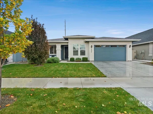 5827 W Riva Capri St, Meridian, ID 83646