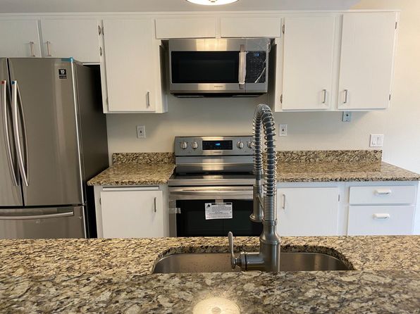 56 Dockside Cir