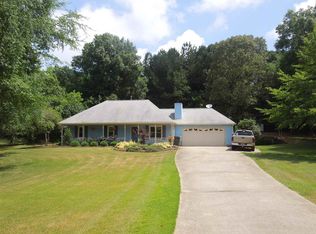 440 Lone Oak Dr, Senoia, GA 30276