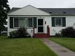 629 N 7th St, Lake City, MN 55041