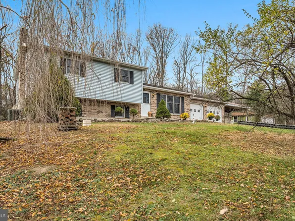 7494 Spring Rd, New Bloomfield, PA 17068