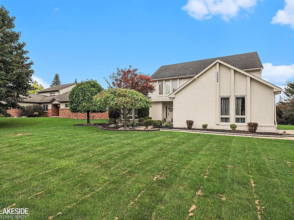 1st image of 28669 Bristol Ct