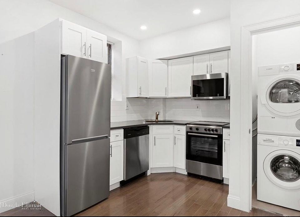 1st image of 404 W 49th St #1