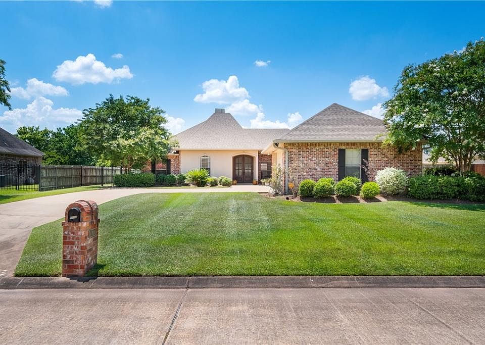 1st image of 6414 Bayou Crossing Dr