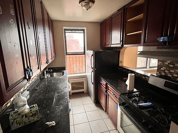 5th image of 14325 84th Dr APT 6C