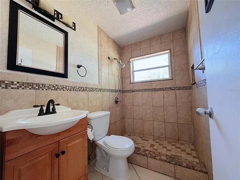 7522 Laurel Springs Dr — Photo 16
