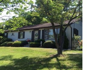 72 Woodedge Ave, Waterbury, CT 06706