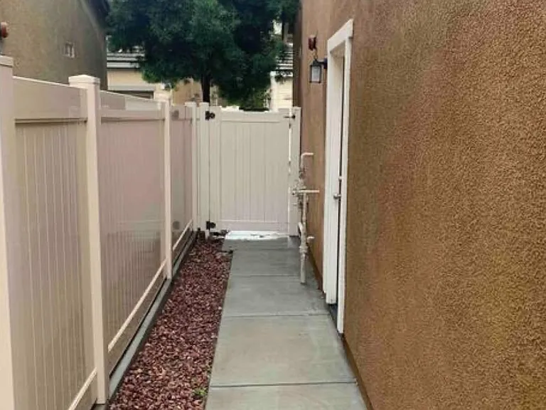 742 Owens River Dr — Photo 10