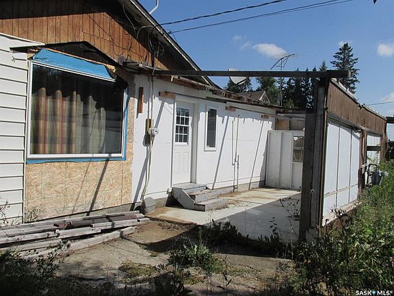 4th image of 800 9th AVENUE W