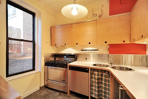 Sold by Citi Habitats | media 10