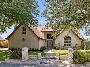 6923 N 1st Ln, McAllen, TX 78504