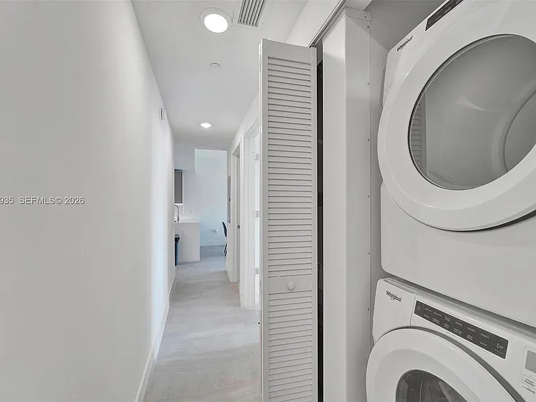 2000 Metropica Way #1408 — Photo 41
