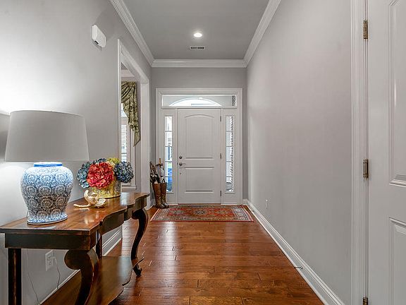 3rd image of 108 Somersly Pl