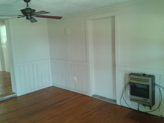 3rd image of 107 Frog Hollow Ln