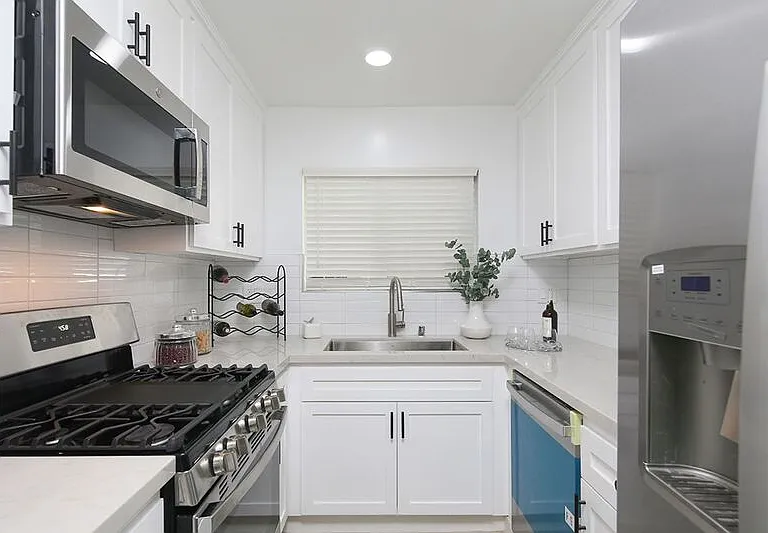 655 Ivy St #2 — Photo 1